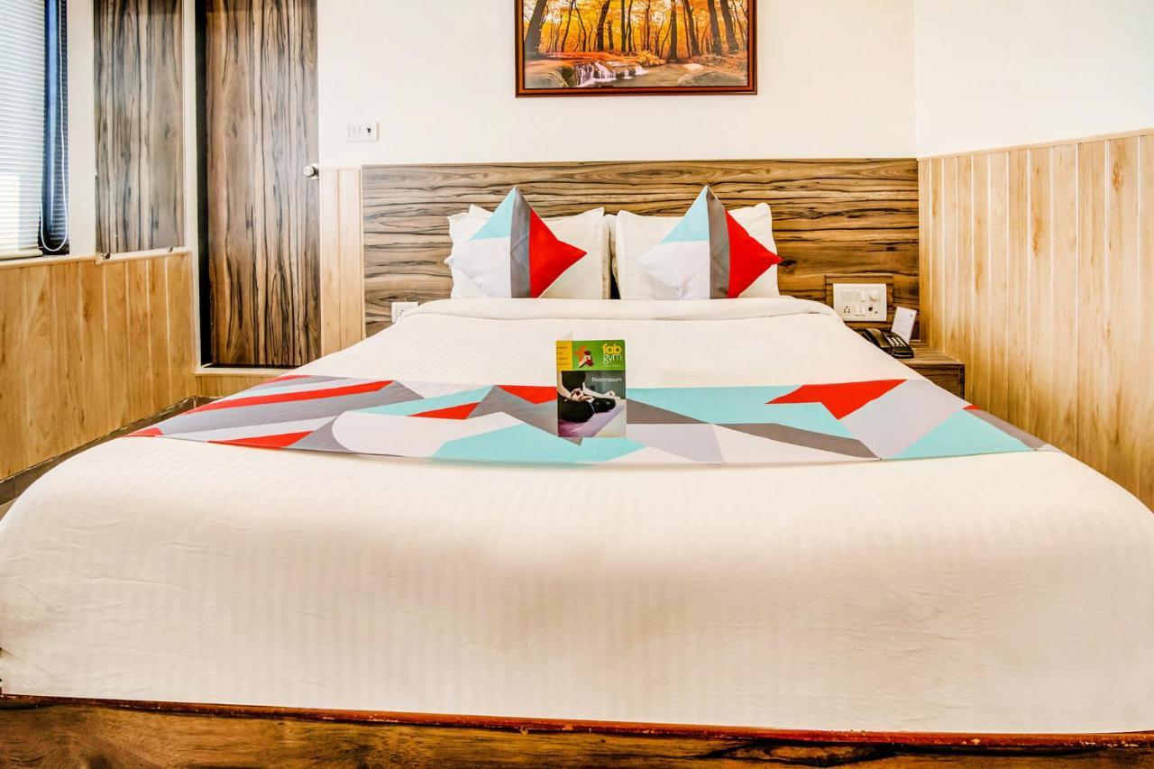 Fabexpress Terminus Square Hotell Mumbai Exteriör bild