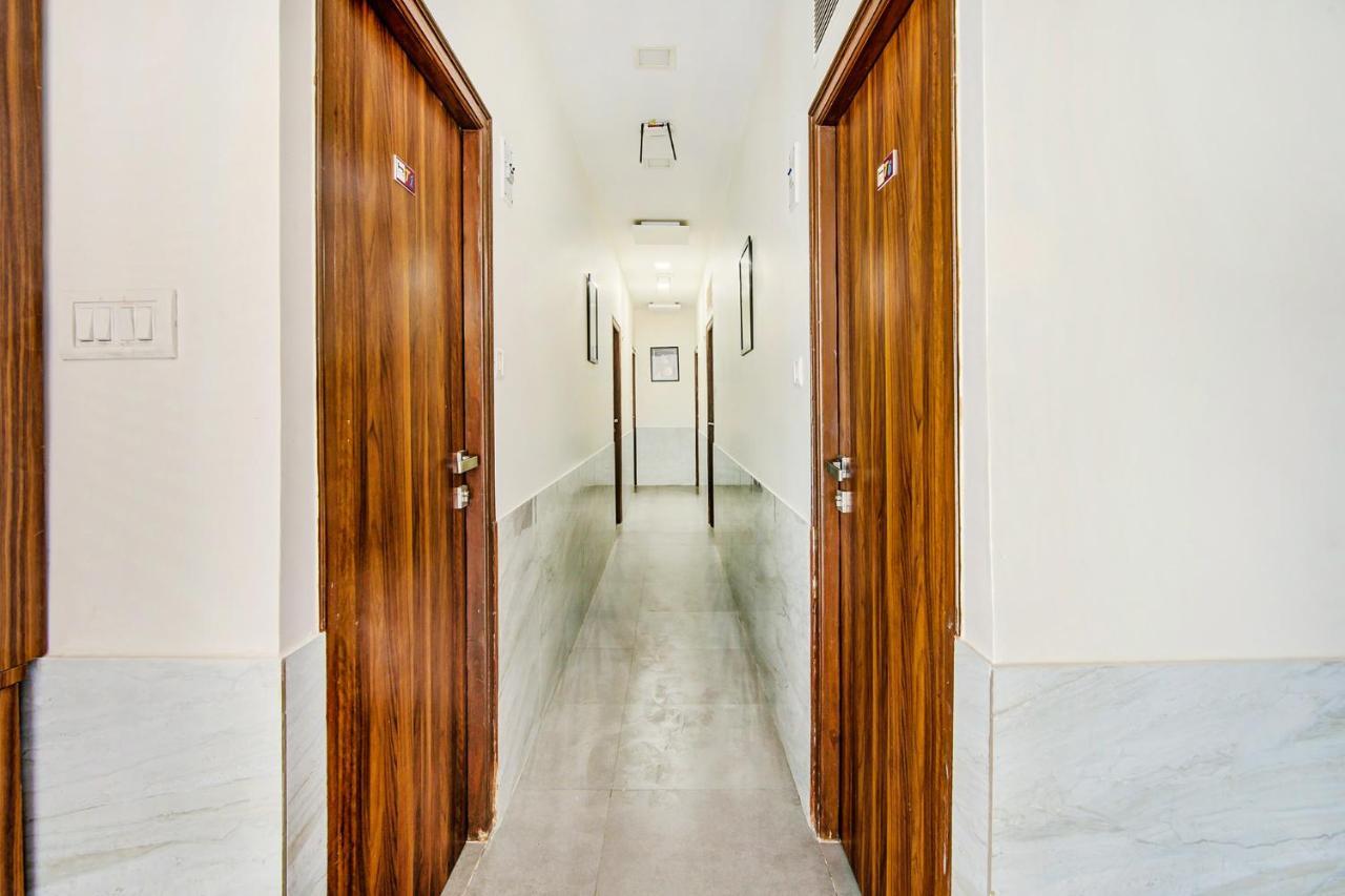 Fabexpress Terminus Square Hotell Mumbai Exteriör bild